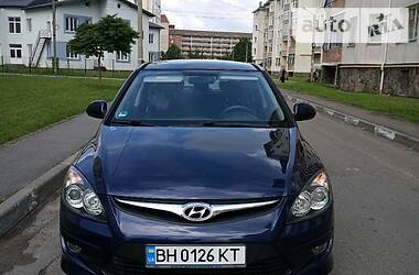 Хетчбек Hyundai i30 2010 в 