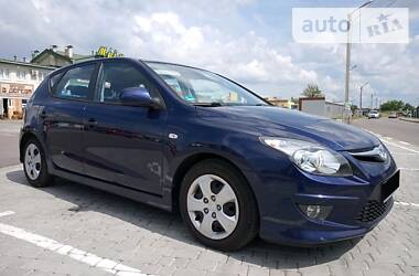 Хетчбек Hyundai i30 2010 в 