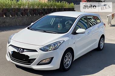 Універсал Hyundai i30 2014 в Вінниці