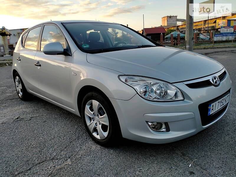 Хэтчбек Hyundai i30 2008 в Белой Церкви