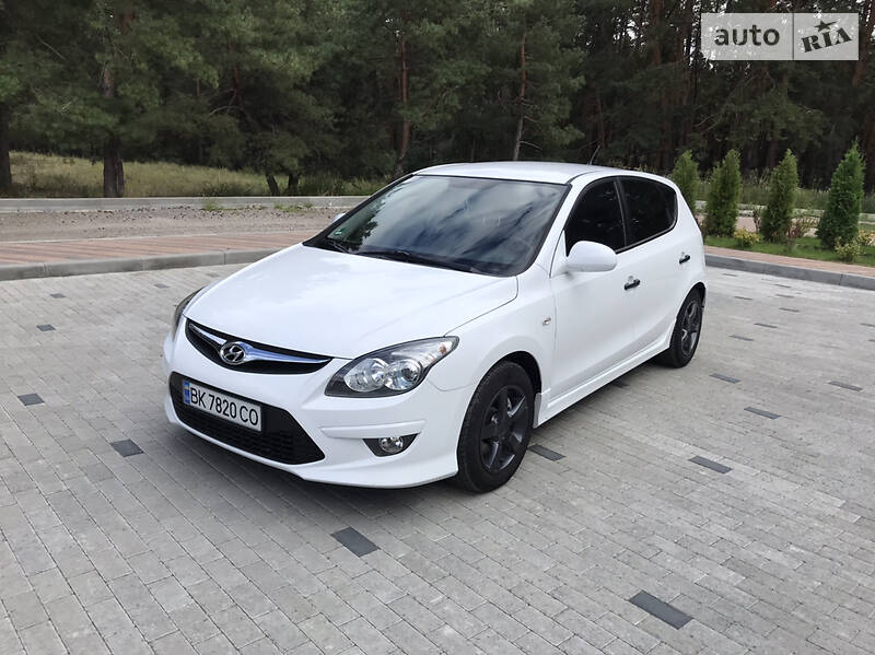 Хетчбек Hyundai i30 2010 в Києві