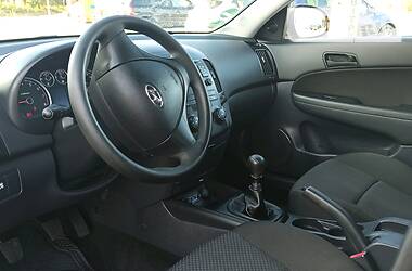 Хэтчбек Hyundai i30 2009 в Луцке