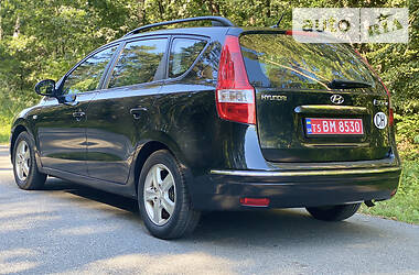 Универсал Hyundai i30 2008 в Житомире