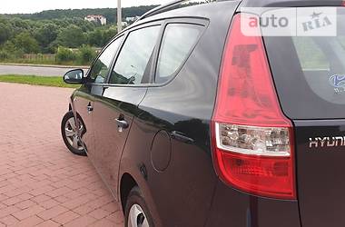 Універсал Hyundai i30 2009 в 
