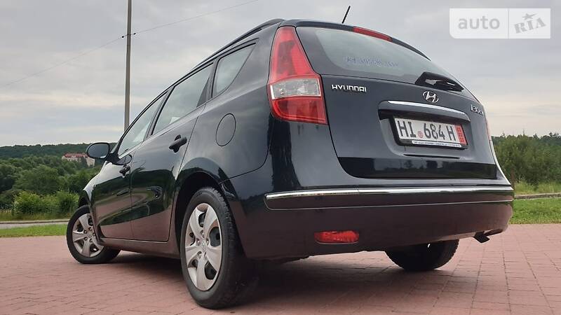Універсал Hyundai i30 2009 в 