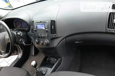 Универсал Hyundai i30 2010 в Староконстантинове