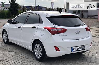 Хэтчбек Hyundai i30 2014 в Мукачево
