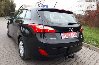 Универсал Hyundai i30 2013 в Бродах