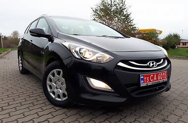 Универсал Hyundai i30 2013 в Бродах