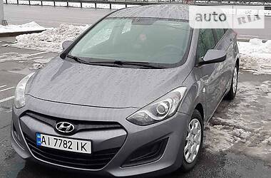 Универсал Hyundai i30 2014 в Киеве