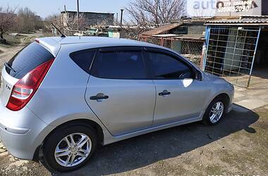 Хэтчбек Hyundai i30 2011 в Бахмуте