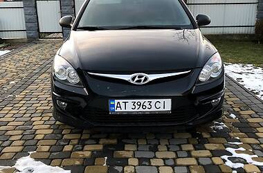 Универсал Hyundai i30 2011 в Ивано-Франковске