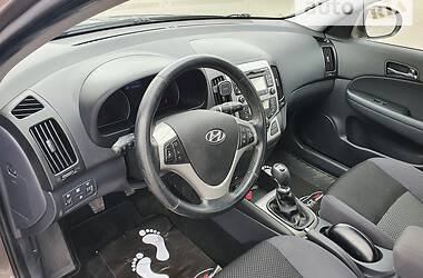 Универсал Hyundai i30 2011 в Дубно