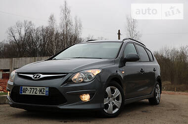 Універсал Hyundai i30 2011 в Трускавці