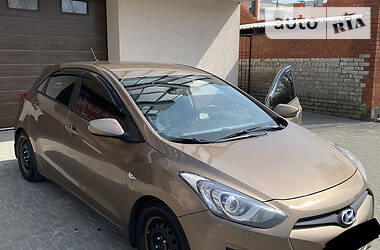 Хэтчбек Hyundai i30 2013 в Днепре