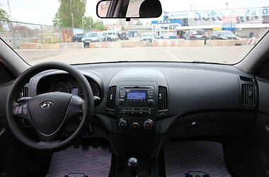 Хэтчбек Hyundai i30 2011 в Харькове
