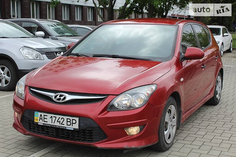 Хэтчбек Hyundai i30 2011 в Днепре