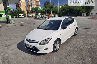 Хэтчбек Hyundai i30 2010 в Виннице