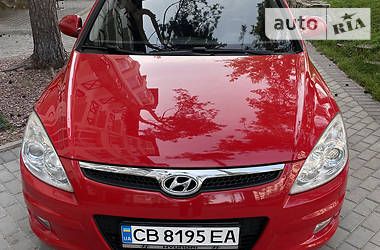 Хэтчбек Hyundai i30 2008 в Киеве