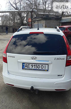 Универсал Hyundai i30 2010 в Днепре