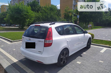 Универсал Hyundai i30 2011 в Ужгороде