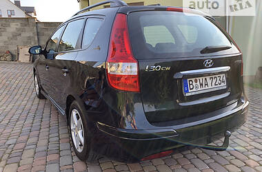 Универсал Hyundai i30 2012 в Ровно