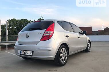 Хэтчбек Hyundai i30 2009 в Мукачево