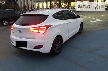 Хэтчбек Hyundai i30 2013 в Черновцах