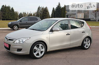 Хэтчбек Hyundai i30 2008 в Ровно