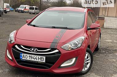 Универсал Hyundai i30 2013 в Ужгороде