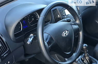 Хэтчбек Hyundai i30 2009 в Киеве