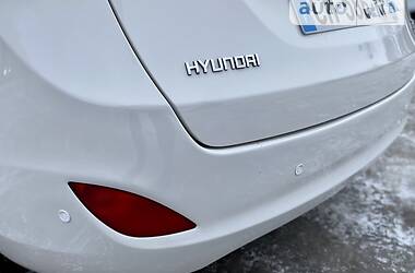Универсал Hyundai i30 2013 в Дубно