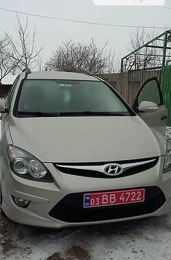 Универсал Hyundai i30 2012 в Дубно