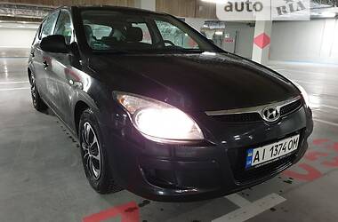 Хэтчбек Hyundai i30 2009 в Киеве