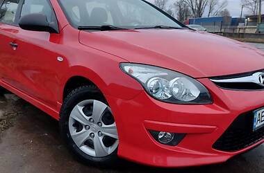 Универсал Hyundai i30 2010 в Днепре