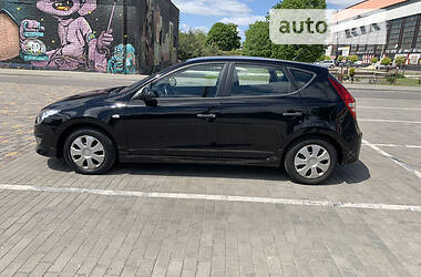 Хетчбек Hyundai i30 2011 в Луцьку