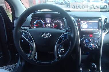 Хэтчбек Hyundai i30 2012 в Киеве