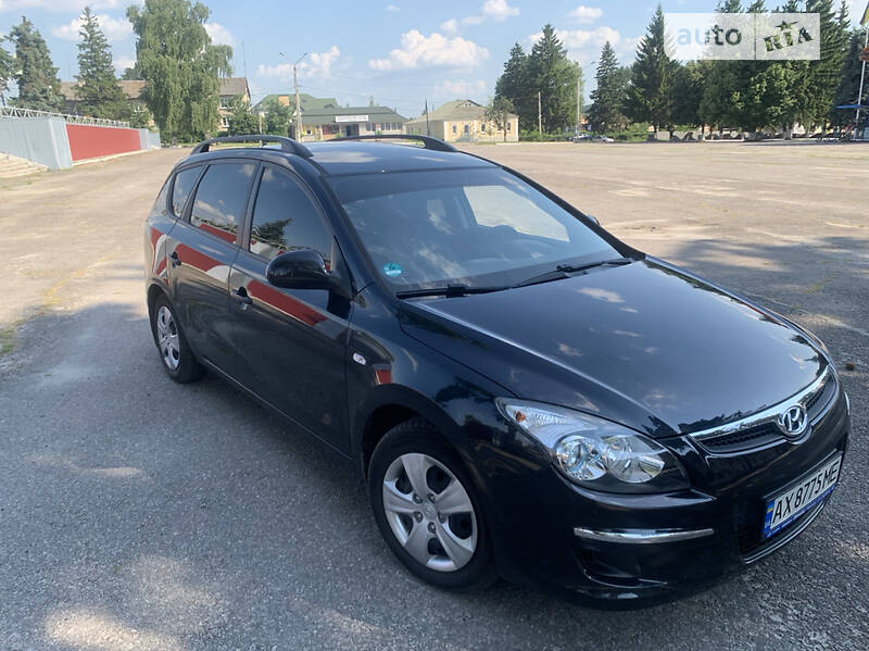 Універсал Hyundai i30 2009 в Валках фото 5 Універсал Hyundai i30 2009 в Валках