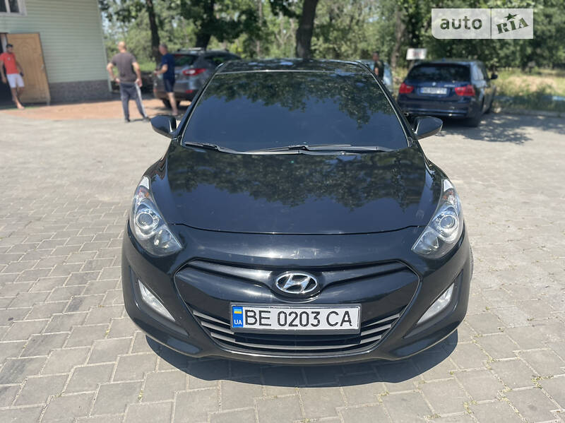 Хэтчбек Hyundai i30 2012 в Николаеве
