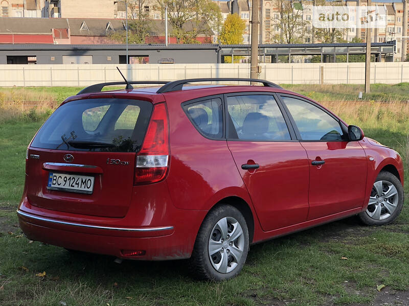 Універсал Hyundai i30 2009 в Шептицькому