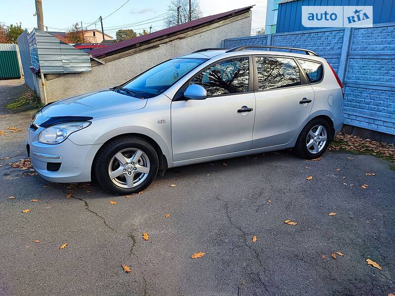 Универсал Hyundai i30 2008 в Виннице