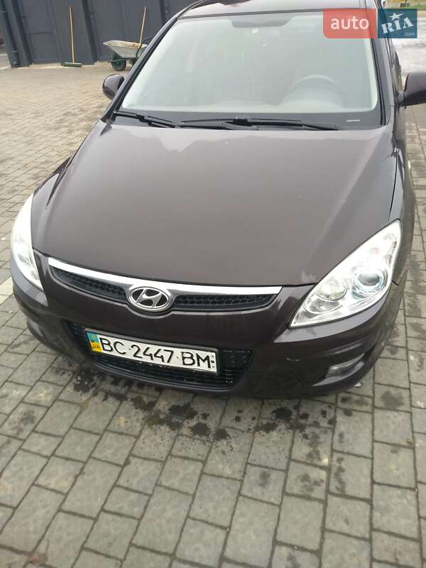 Хэтчбек Hyundai i30 2008 в Долине