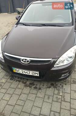 Хетчбек Hyundai i30 2008 в 