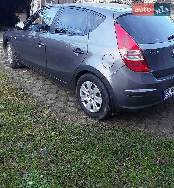 Хэтчбек Hyundai i30 2008 в Кременце