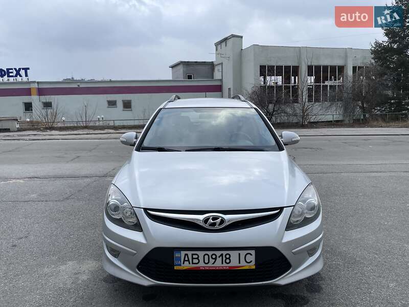 Универсал Hyundai i30 2010 в Харькове