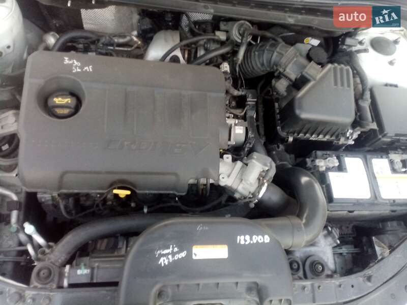 Універсал Hyundai i30 2011 в Львові