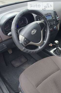 Универсал Hyundai i30 2008 в Сумах