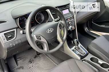 Хэтчбек Hyundai i30 2013 в 