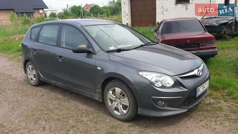 Універсал Hyundai i30 2010 в Олександрівці (Краматорського району)