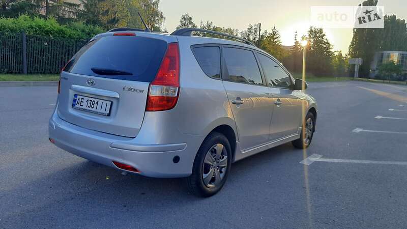Універсал Hyundai i30 2011 в Первомайську